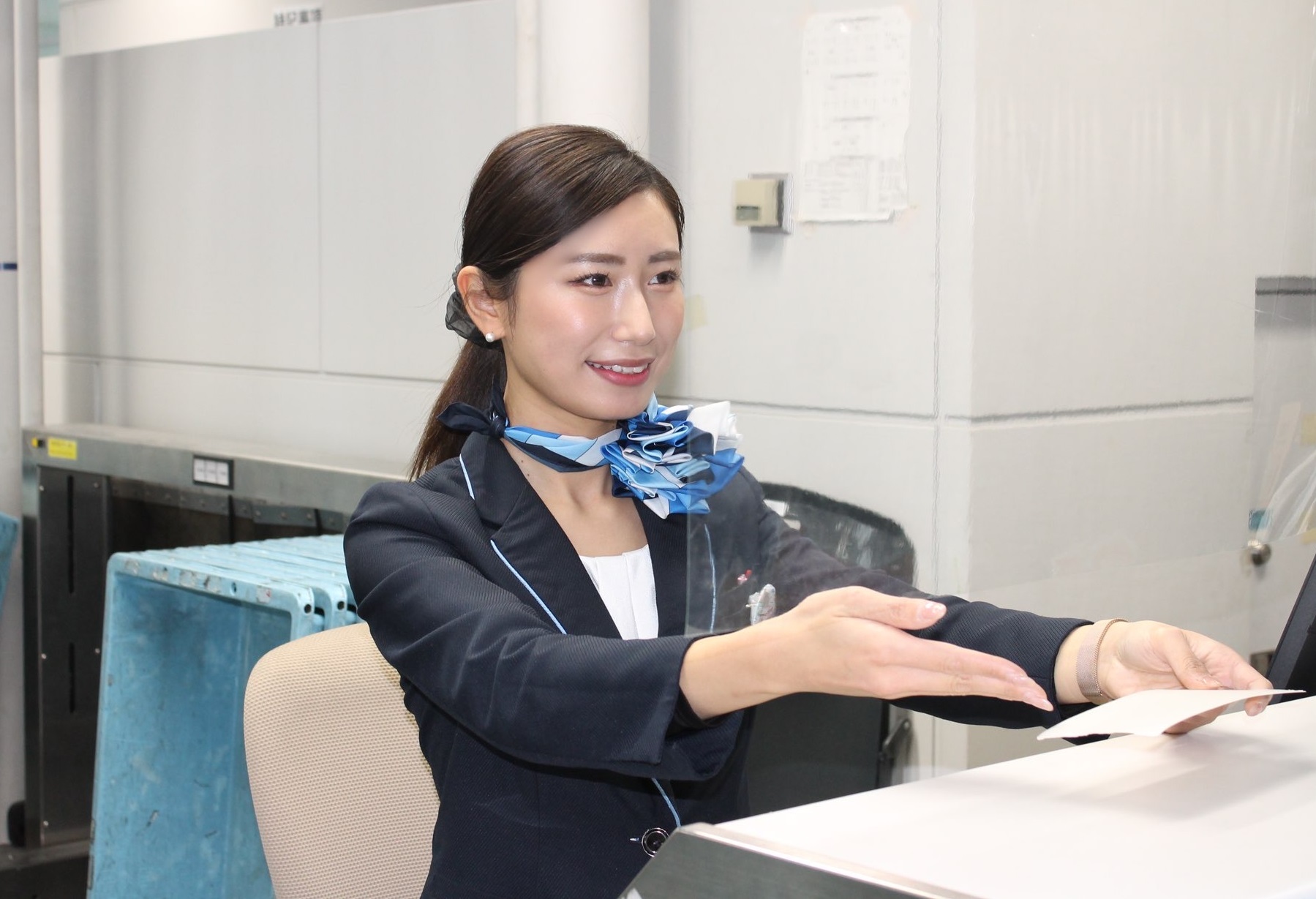 トラジャルフレール 【羽田空港】ラウンジスタッフ募集